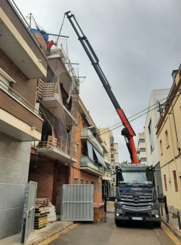 Servicio de transporte de materiales en Viladecans